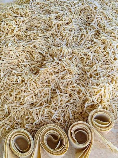 gelin görümce Sade Erişte 1 kg.